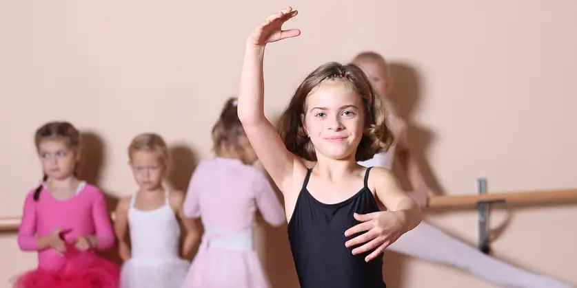Cools Dance & Events balletcarrousel 1.837x419x1