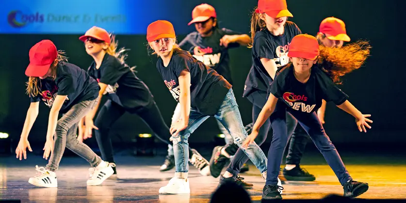 Cools Dance & Events   urbankids2.837x419x1